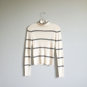 Theory Cashmere Long Sleeves Turtleneck Size S